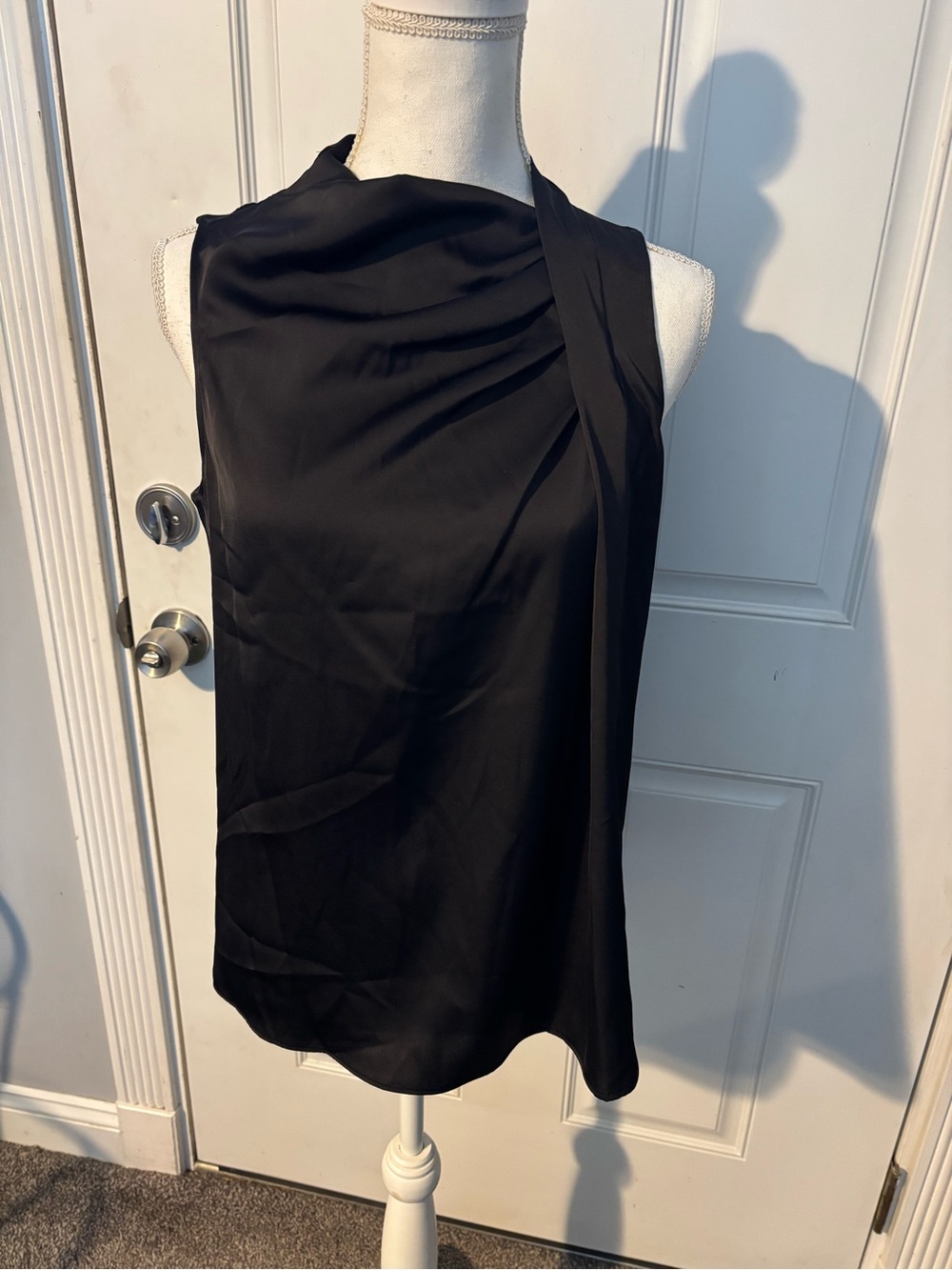 Donna Karan Black Sleeveless Draped Silk-Blend Blouse size M